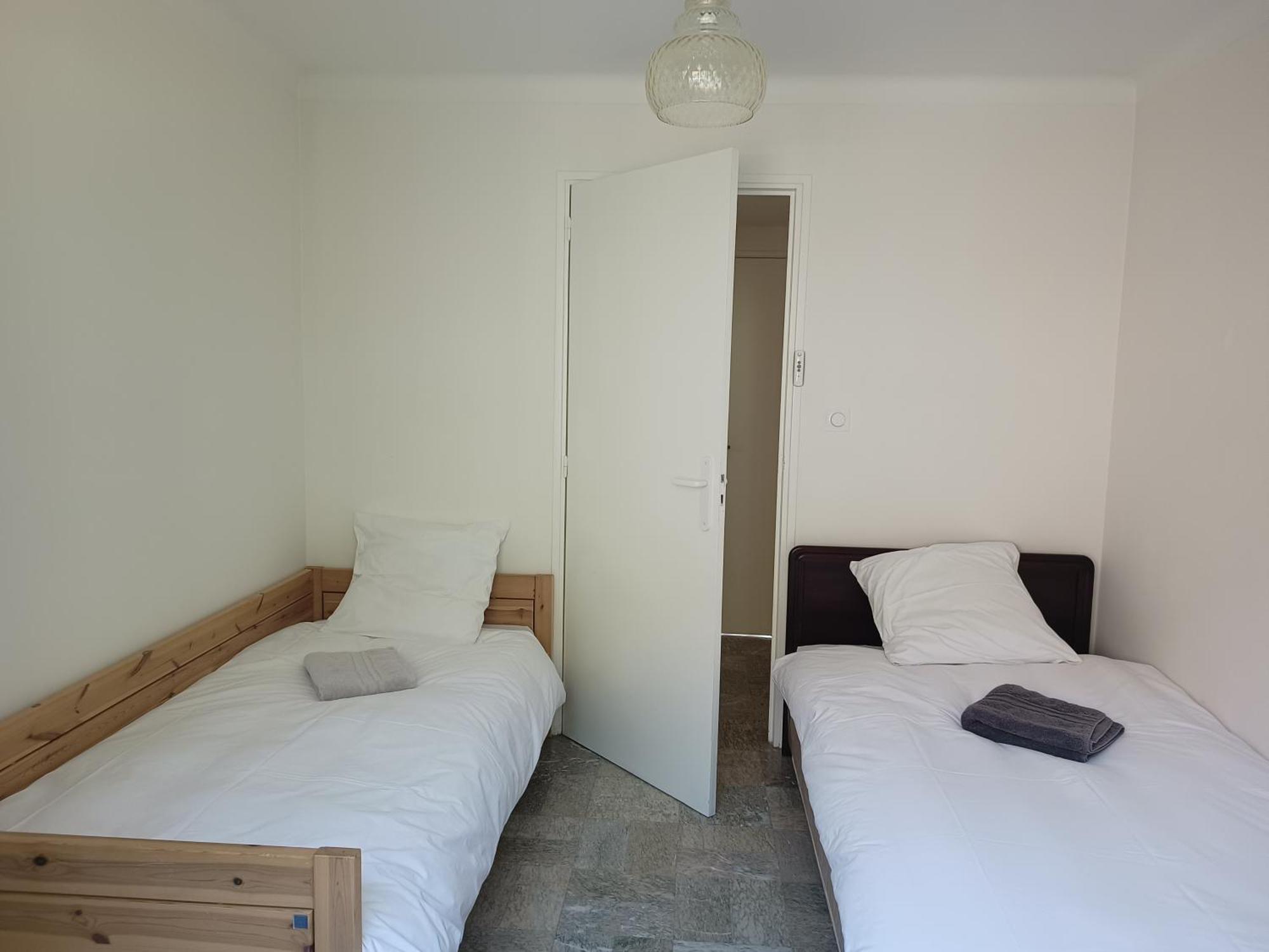 Grand Appartement, 2 Chambres Et Jardin Nîmes Exteriér fotografie